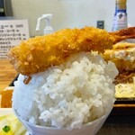 わ楽 - ミニエビフライオンザ新ハマさん盛り！