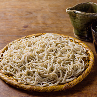 毎日打つこだわり十割蕎麦◎細挽き・粗挽き田舎の2種類ご用意