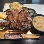 炭火串焼物語 SAKE - 金賞相模豚重定食（肉増し+ライス大盛り）