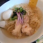 塩生姜らー麺専門店 MANNISH 淡路町本店 - 塩生姜らー麺　トリュフ卵入