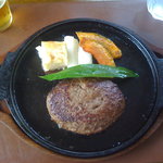 ステーキレストラン パポイヤ - 予約した石垣牛のハンバーグ