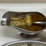 かれーの店 うどん  - オイスターゴッドバジル、ご飯大盛り