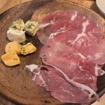 日本酒バル 異な味な - 