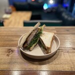 CAFE&BAR RIGID - 王道とんかつサンド