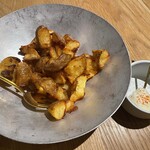 ビストロ カカシ - 揚げた農家のじゃがいも