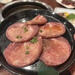 焼肉 山河 - 