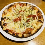 山ぶどう - 窯焼きシーフードピザ