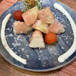 鉄板焼き つくし - 洋梨とマスカルポーネの生ハム巻き