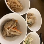 餃子屋 まるに商店 - 