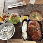 NICO'S CAFE&TABLE - 