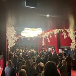 MOULIN ROUGE - 23:30からの回でも満席