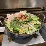 炉端とホルモンと串焼きとおでん とっとっと - 