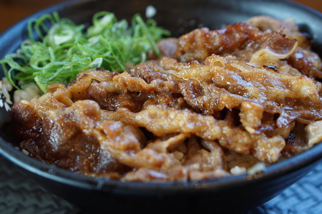 Kalbi Don to Sundubu Senmonten Kan Don Kitanagoya Ten