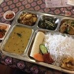 インド料理 パリワル - ネパーリダルバート