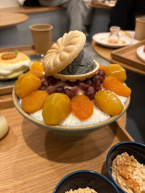 BAM BI COFFEE （밤,비 커피 バムビコーヒー） - 新大久保/カフェ