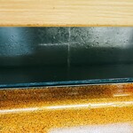 亀庄寿司 - よく見て!!手水が流れてる♪