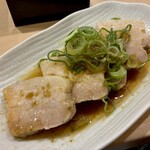 立ち飲み やみー - 今日イチ！蒸し豚柚子胡椒 ¥300