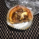 ニコラス精養堂 - 食べかけ