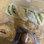 パン工房 シャルドン - サンドイッチ、すき焼きパン、ミニアーモンドデニッシュ