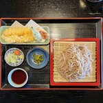 吉田屋 - 特大えび天そば上(大盛)