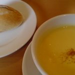 レスフェル - さつまいものスープとプチパン