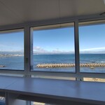 cafe 海と硝子 - 窓からの風景
