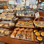 ベーカリーカフェ イワゴー - 