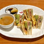 ベーカリーカフェ イワゴー - 