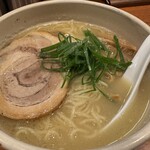 臥龍 - らーめん 1,100円