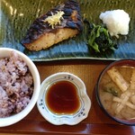 旬菜うちごはん 菜々家 御幸町店 - 『柚子味噌焼き 銀鰆定食』。