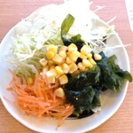 旬菜うちごはん 菜々家 - 惣菜その1。