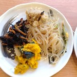 旬菜うちごはん 菜々家 - 惣菜その2。