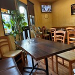 喫茶・軽食 ブルー - 店内