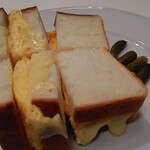 セントル ザ・ベーカリー - ふわふわオムレツにとろ～りラクレットチーズ絶品でした！