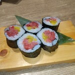 湘南 魚つる - トロタク巻（一つ食べました）