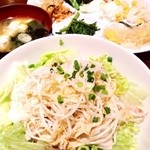 やおまん - 飯塚商店の深谷もやしと豚バラの冷しゃぶ丼　　ランパス冬メニュー