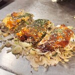 広島お好み焼 くるみ - 牛玉そば（写真外にもう半分あります）¥1,100-