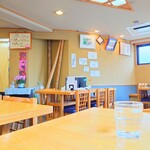 やぶ善 - 店内中央。