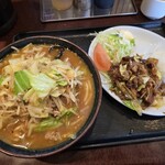 味の八珍亭 - 