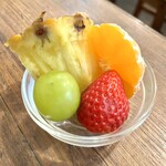 洋食ますだ - デザートが素晴らしい