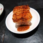 仁修樓 - 豚バラロースト、皮パリパリ肉旨みじゅわ〜