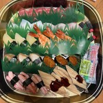 回転すしまんまん - 料理写真: