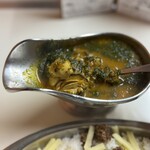 かれーの店 うどん  - オイスターオーシャン（1月限定プレミアムかれー）、ご飯大盛り、チーズ、スパイシーひき肉