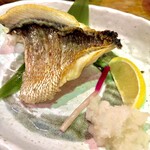 釣船茶屋 ざうお 横浜綱島店 - 鯛の塩焼き