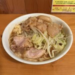 ラーメン滋悟郎 - 大ラーメン ニンニク アブラ カラメ