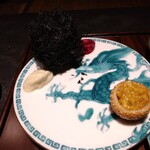 仁修樓 - 蜂の巣あげ、ごま団子