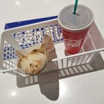シネマサンシャイン衣山　コンセッション - ソレントピザ、煌 烏龍茶Mサイズ