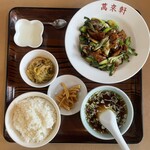 萬来軒別館 - 料理写真:ランチ　レバニラ定食