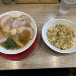 麺王道 勝 - 