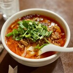 刀削麺・火鍋・西安料理 XI’AN - 相当なボリュームの刀削麺